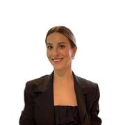 in Chimica e Tecnologie Farmaceutiche, impartisce lezioni di chimica/scienze scuola media e liceo